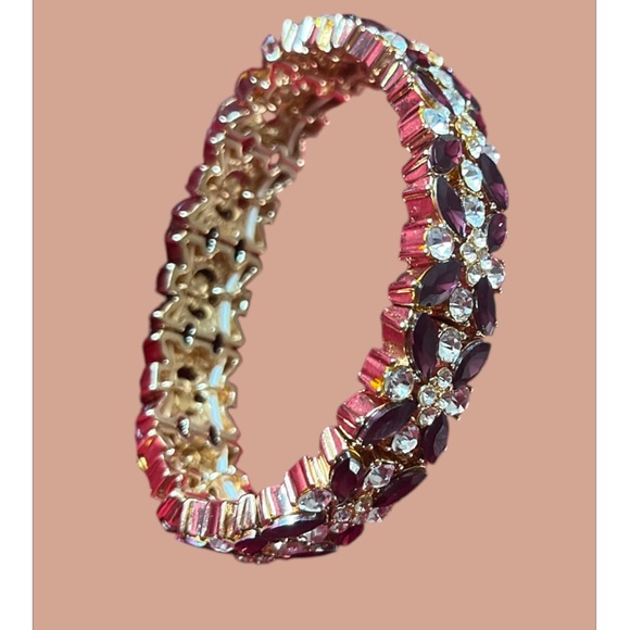 NWT Amythyst and Crystal Stretch Bracelet - Picture 6 of 9